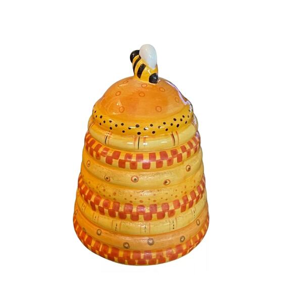 Vibrant Ceramic Honey Pot with Bumblebee Design -8oz Sugar Bowl in Beehive Shape - Picture 4 of 5